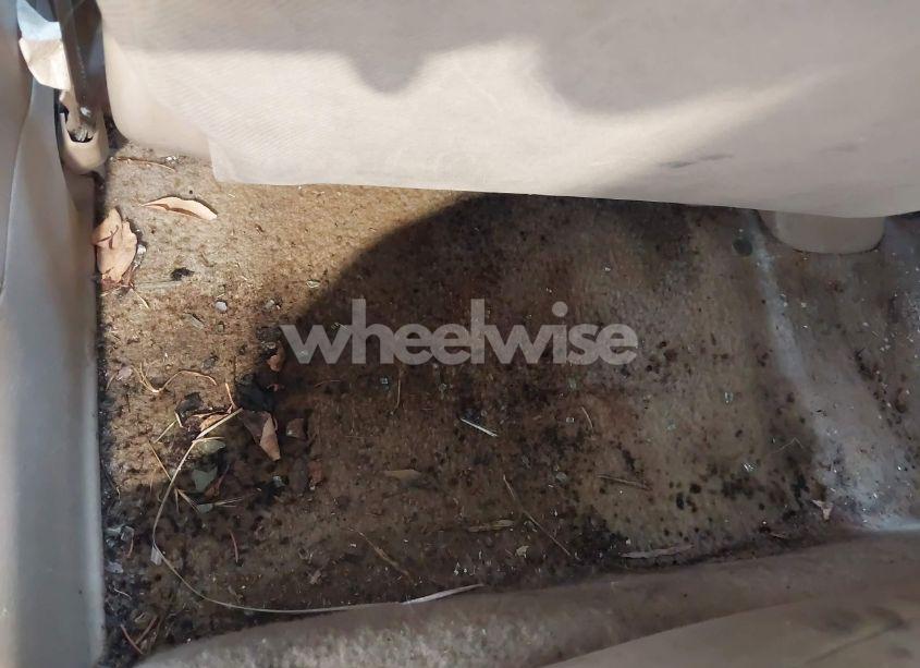 Photo 6 of 2003 Honda Civic LX (VIN 2HGES16513H609589)