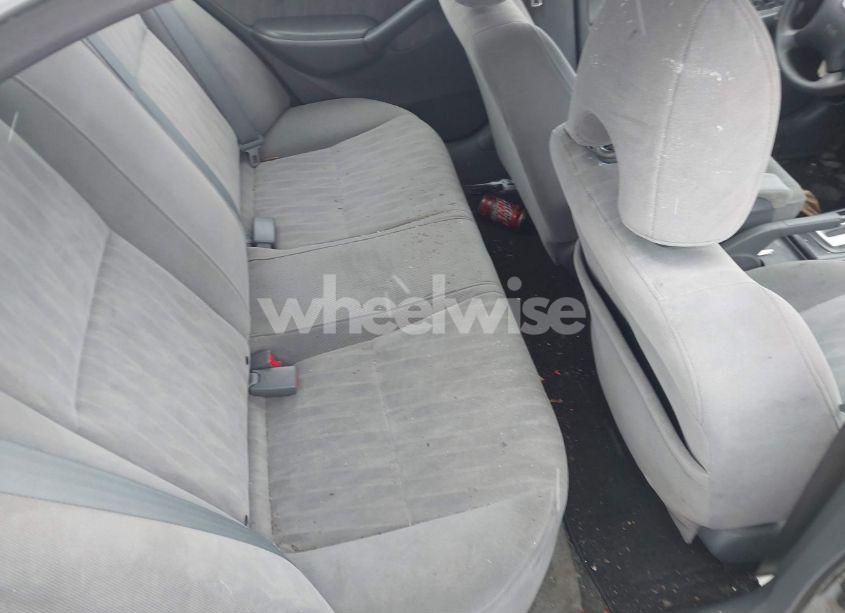 Photo 8 of 2003 Honda Civic LX (VIN 2HGES16513H615554)