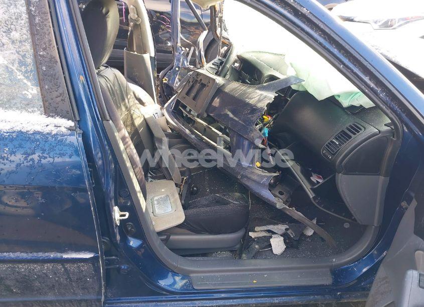 Photo 5 of 2004 Honda Civic LX (VIN 2HGES16514H608119)