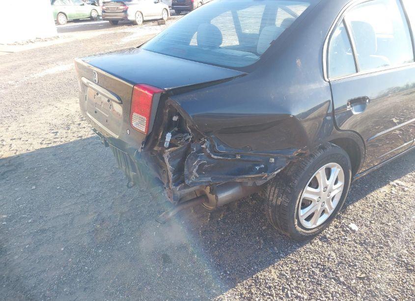 Photo 6 of 2005 Honda Civic LX (VIN 2HGES16515H521581)