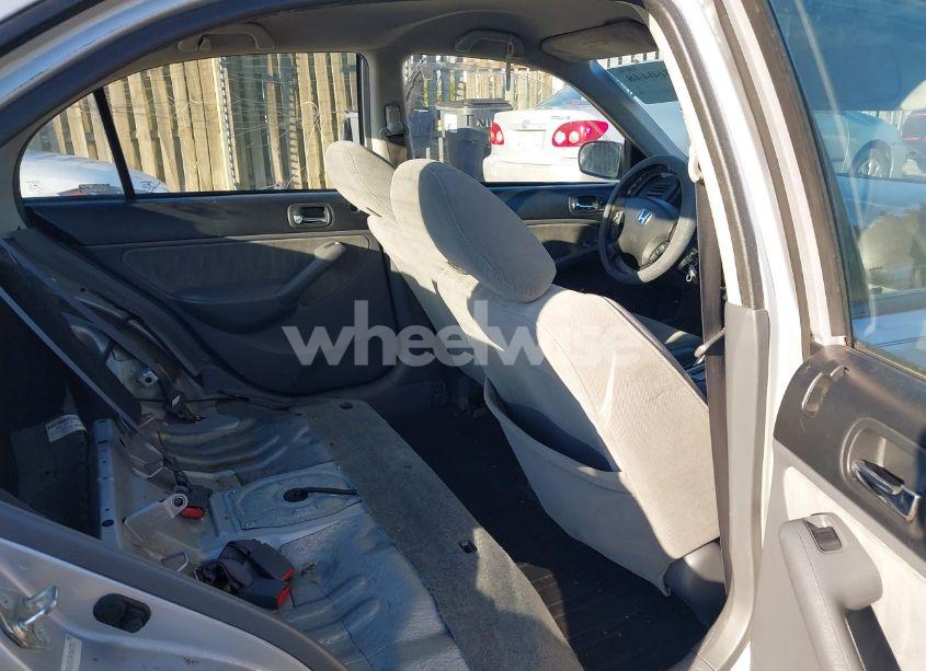 Photo 8 of 2005 Honda Civic LX (VIN 2HGES16515H560753)