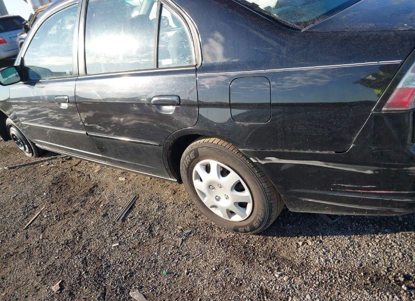 Photo 6 of 2002 Honda Civic LX (VIN 2HGES16522H552673)