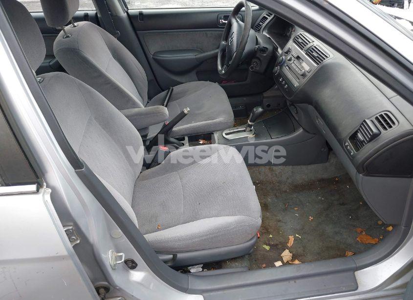 Photo 5 of 2002 Honda Civic LX (VIN 2HGES16522H582336)