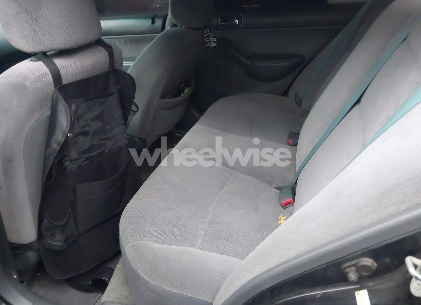 Photo 8 of 2002 Honda Civic LX (VIN 2HGES16522H599914)