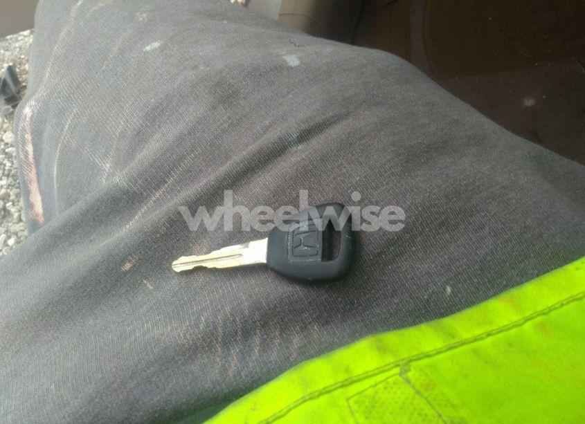 Photo 11 of 2002 Honda Civic LX (VIN 2HGES16522H611396)