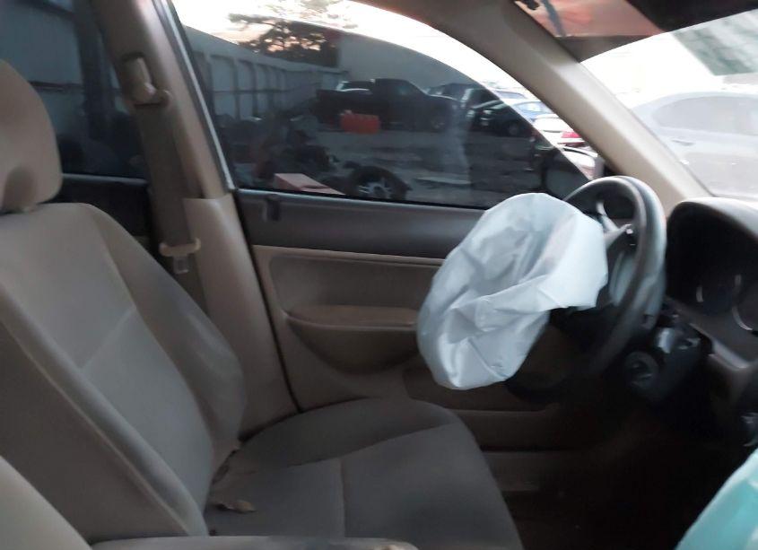 Photo 5 of 2004 Honda Civic LX (VIN 2HGES16524H553731)