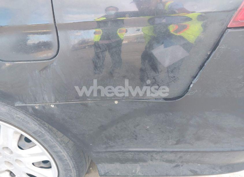 Photo 13 of 2004 Honda Civic LX (VIN 2HGES16524H578886)