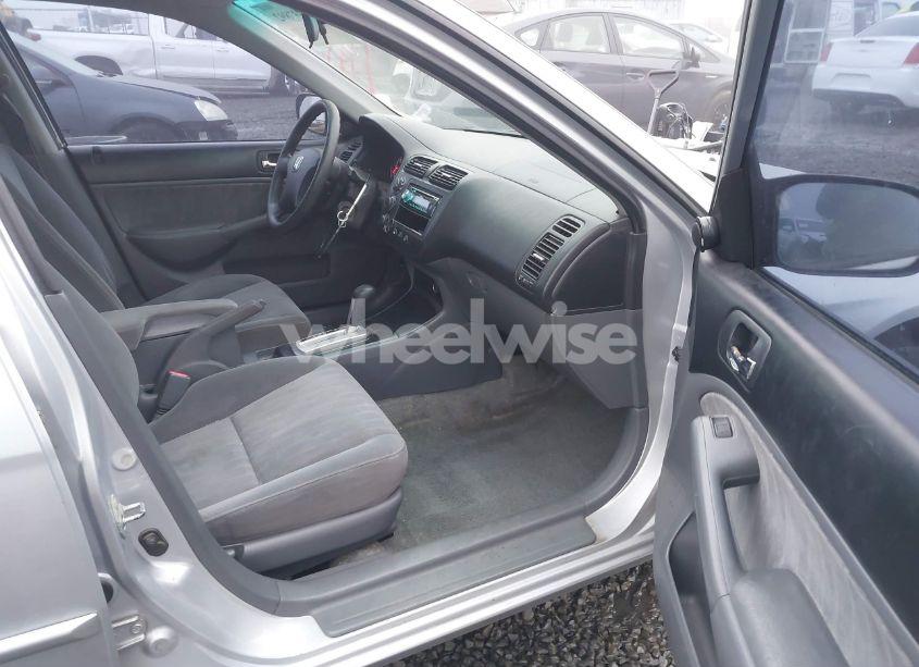 Photo 5 of 2005 Honda Civic LX (VIN 2HGES16525H517023)