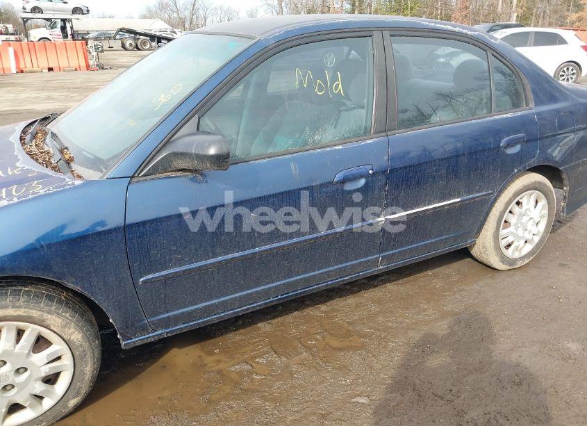 Photo 6 of 2005 Honda Civic LX (VIN 2HGES16525H517278)