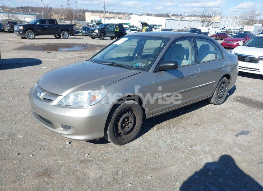 Photo 2 of 2005 Honda Civic LX (VIN 2HGES16525H529088)