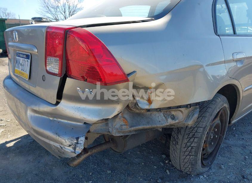 Photo 6 of 2005 Honda Civic LX (VIN 2HGES16525H529088)