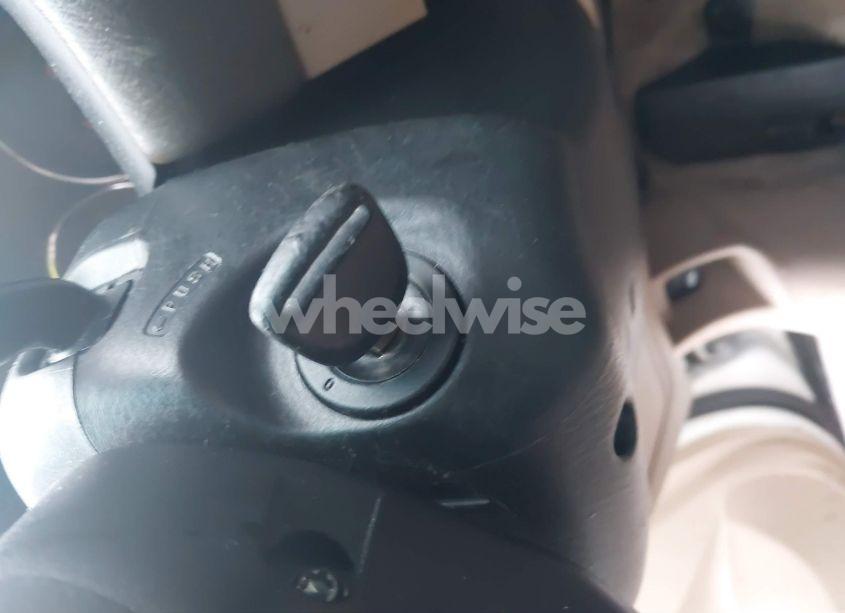 Photo 11 of 2005 Honda Civic LX (VIN 2HGES16525H536803)