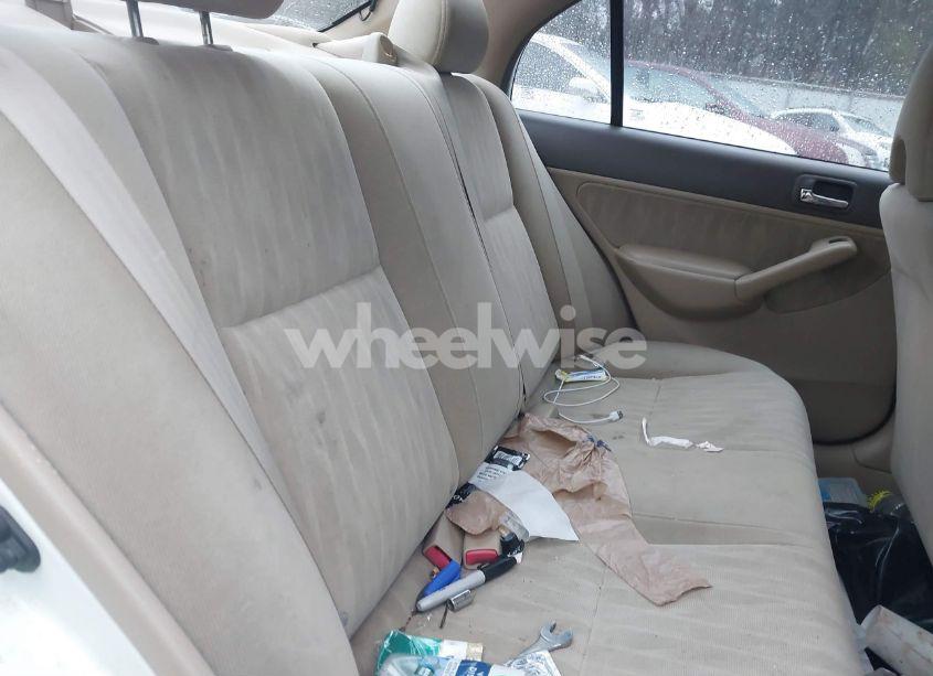 Photo 8 of 2005 Honda Civic LX (VIN 2HGES16525H536803)