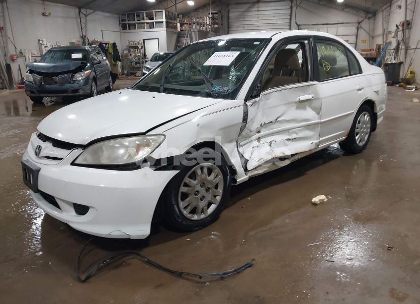 Photo 2 of 2005 Honda Civic LX (VIN 2HGES16525H562754)