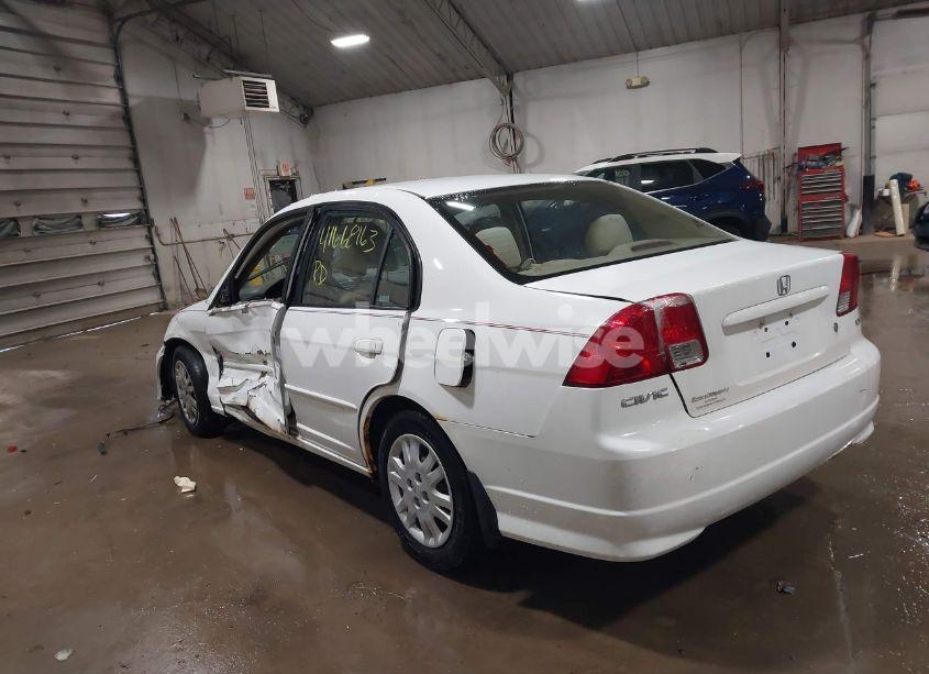 Photo 3 of 2005 Honda Civic LX (VIN 2HGES16525H562754)