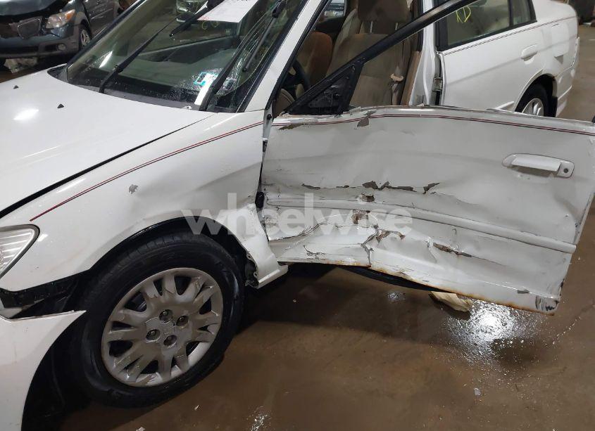 Photo 6 of 2005 Honda Civic LX (VIN 2HGES16525H562754)