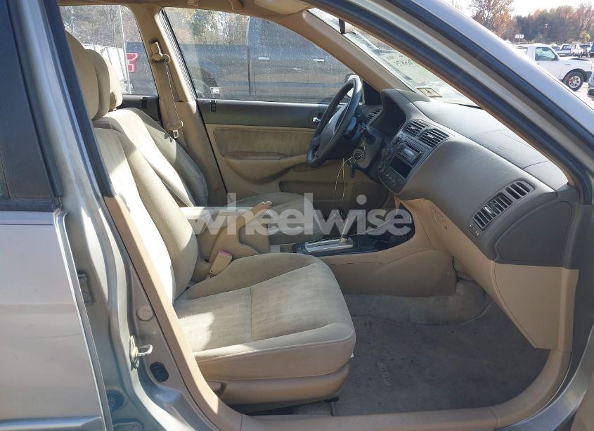 Photo 5 of 2005 Honda Civic LX (VIN 2HGES16525H604226)