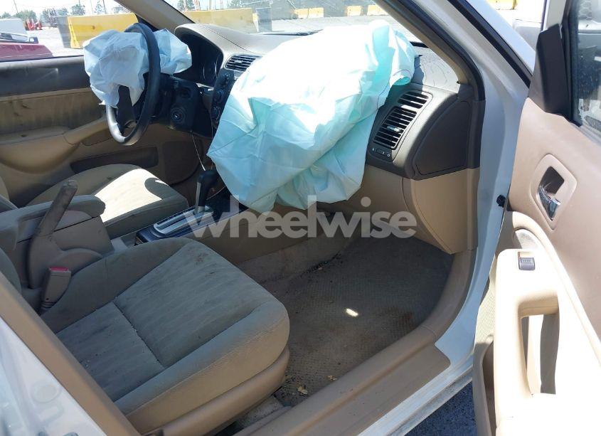 Photo 5 of 2005 Honda Civic LX (VIN 2HGES16525H618482)