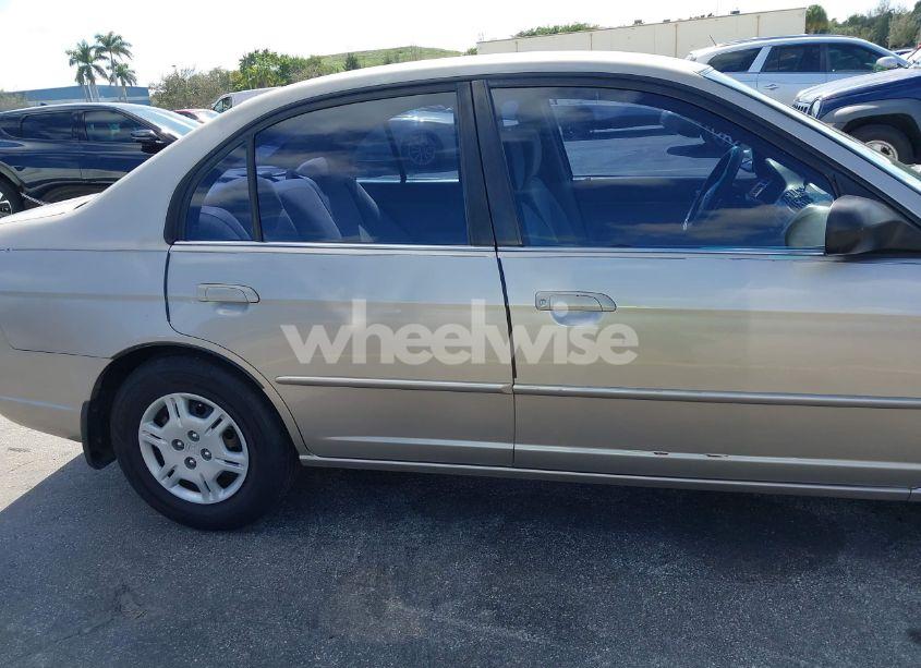 Photo 6 of 2002 Honda Civic LX (VIN 2HGES16532H530701)