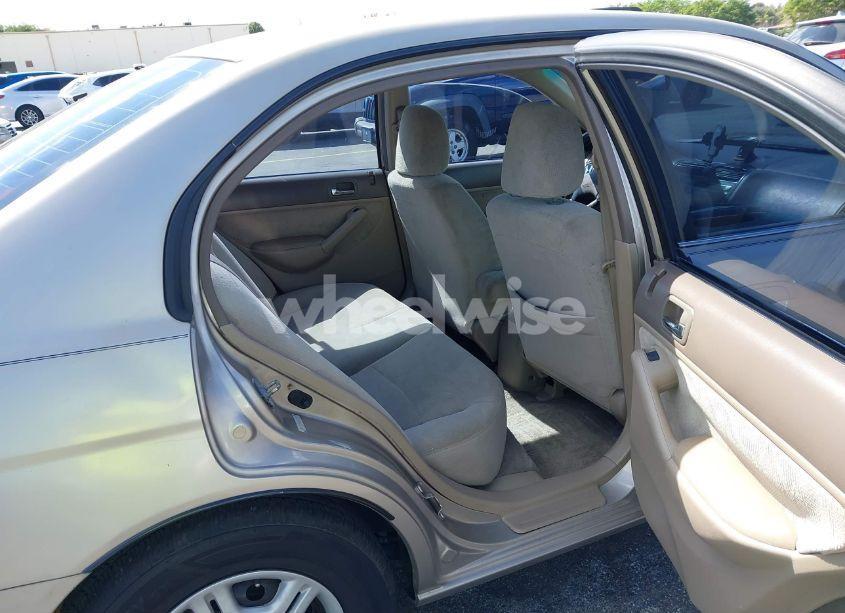 Photo 8 of 2002 Honda Civic LX (VIN 2HGES16532H530701)