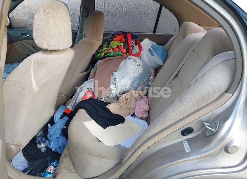 Photo 8 of 2002 Honda Civic LX (VIN 2HGES16532H598903)