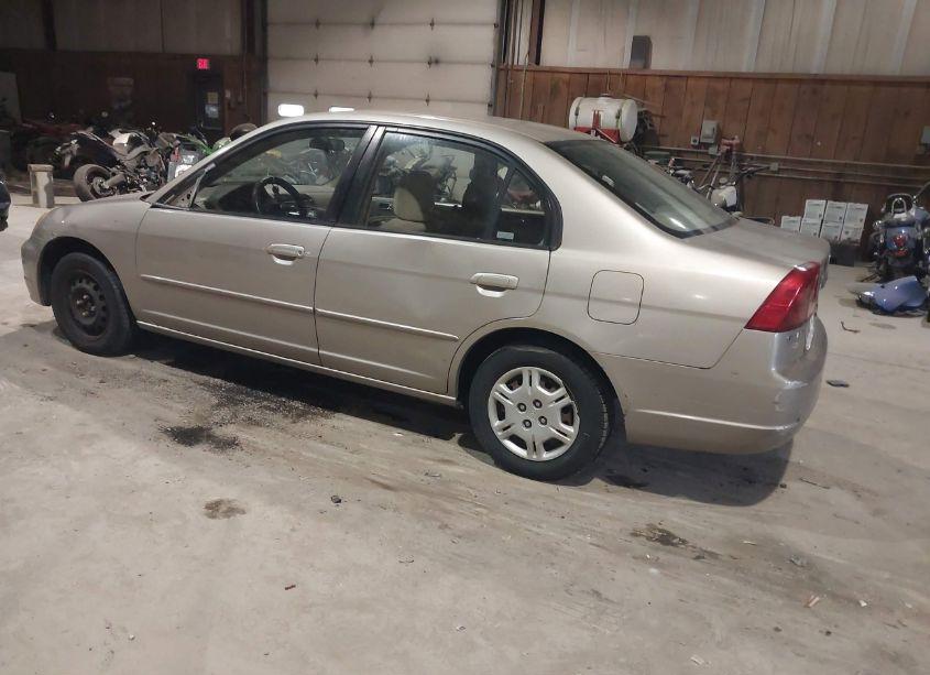 Photo 3 of 2002 Honda Civic LX (VIN 2HGES16532H600049)