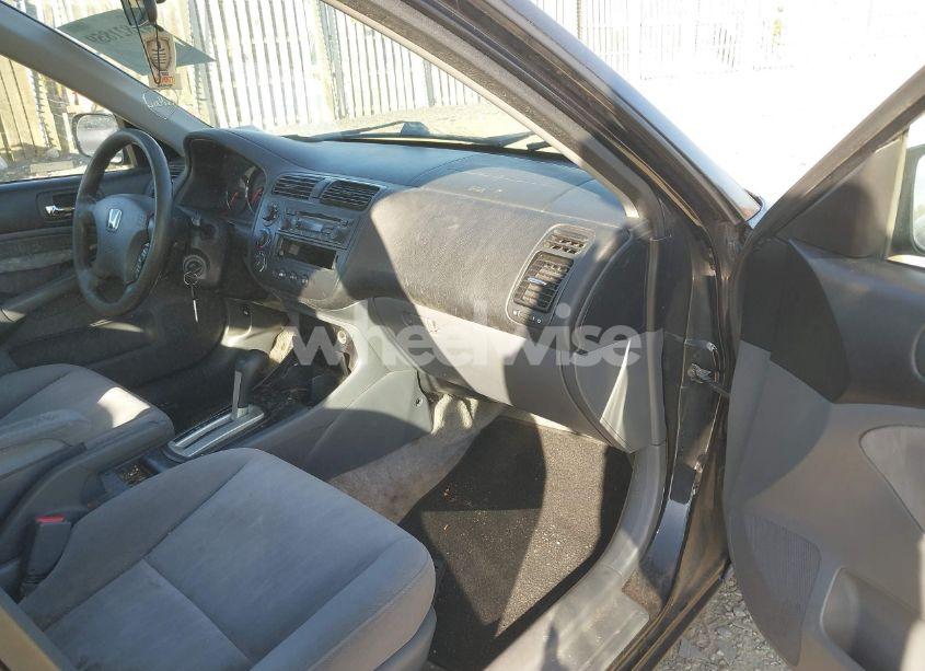 Photo 5 of 2003 Honda Civic LX (VIN 2HGES16533H600795)