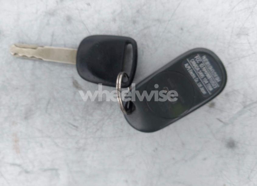 Photo 11 of 2004 Honda Civic LX (VIN 2HGES16534H529759)