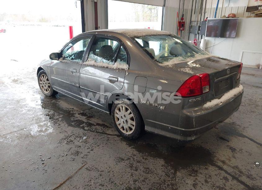 Photo 3 of 2004 Honda Civic LX (VIN 2HGES16534H582235)