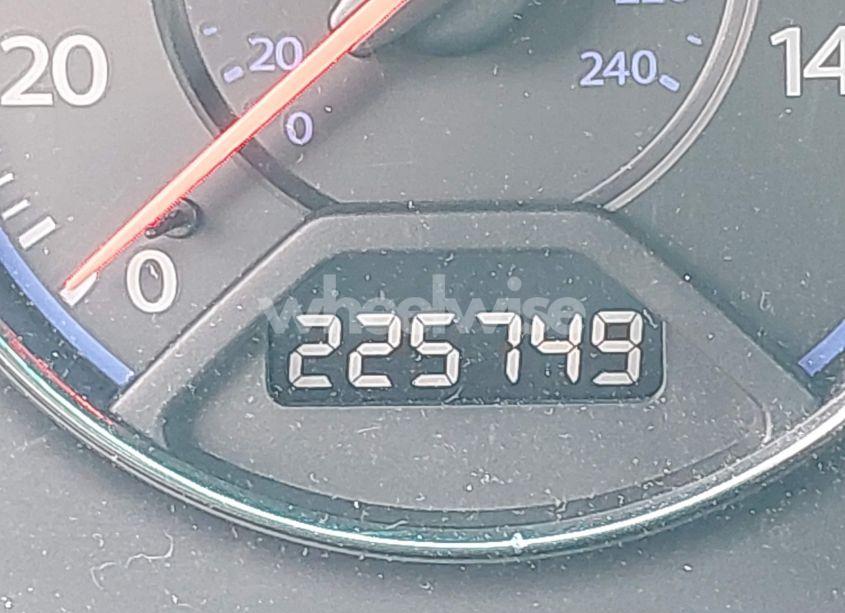 Photo 12 of 2005 Honda Civic LX (VIN 2HGES16535H504295)