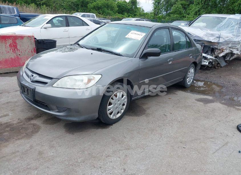 Photo 2 of 2005 Honda Civic LX (VIN 2HGES16535H504295)