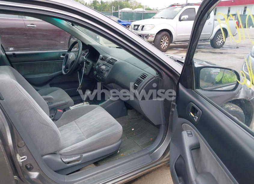 Photo 5 of 2005 Honda Civic LX (VIN 2HGES16535H504295)