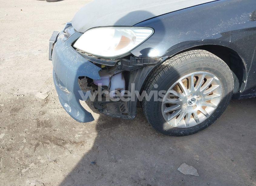 Photo 12 of 2005 Honda Civic LX (VIN 2HGES16535H586321)