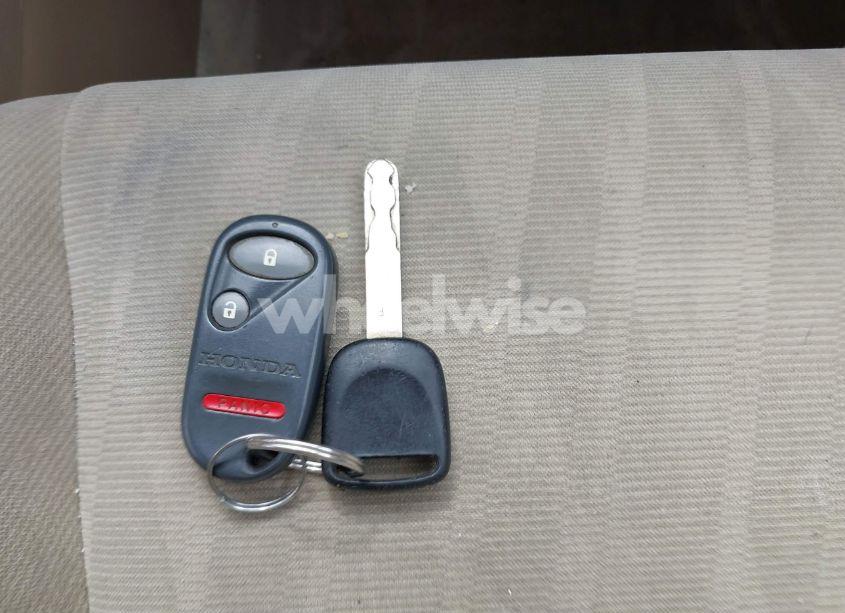 Photo 11 of 2005 Honda Civic LX (VIN 2HGES16535H602081)