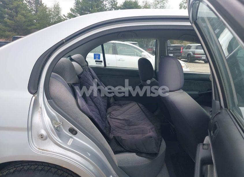 Photo 8 of 2001 Honda Civic LX (VIN 2HGES16541H610877)