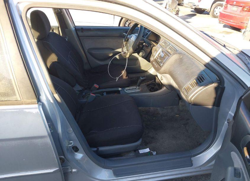 Photo 5 of 2002 Honda Civic LX (VIN 2HGES16542H502387)