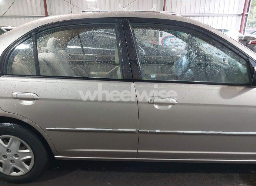 Photo 13 of 2003 Honda Civic LX (VIN 2HGES16543H573462)