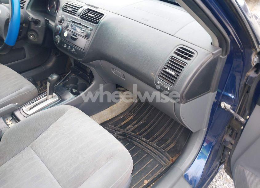 Photo 5 of 2005 Honda Civic LX (VIN 2HGES16545H546054)