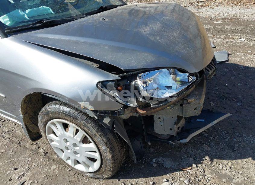 Photo 6 of 2005 Honda Civic LX (VIN 2HGES16545H550184)