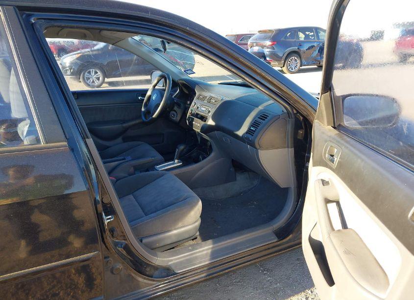 Photo 5 of 2005 Honda Civic LX (VIN 2HGES16545H580785)