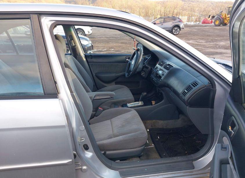 Photo 5 of 2003 Honda Civic LX (VIN 2HGES16553H506112)