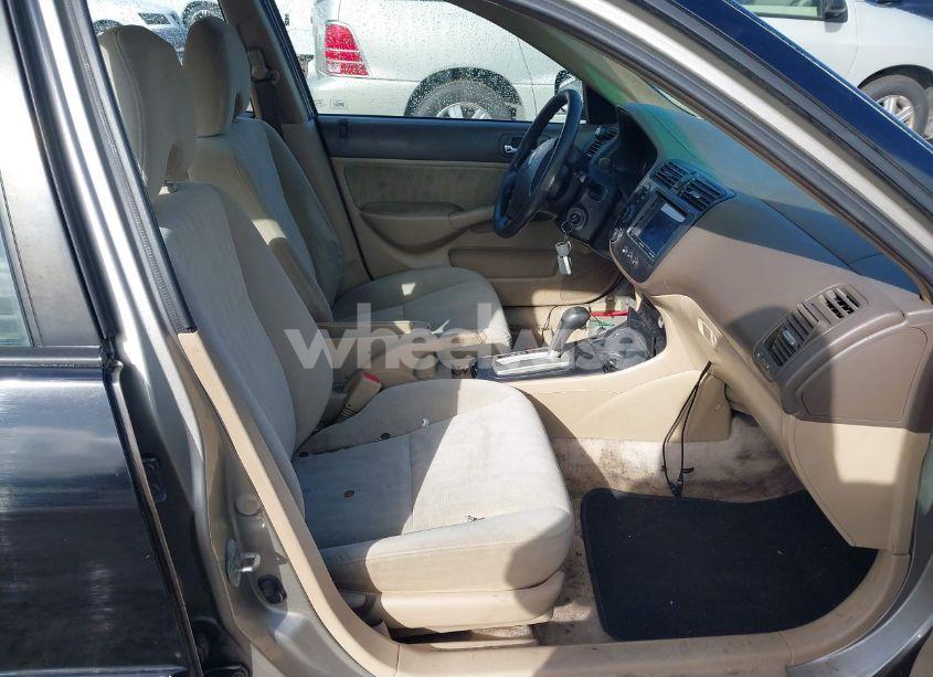 Photo 5 of 2004 Honda Civic LX (VIN 2HGES16554H572242)