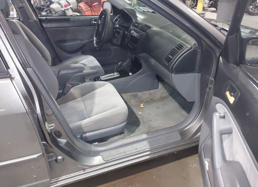 Photo 5 of 2005 Honda Civic LX (VIN 2HGES16555H539422)