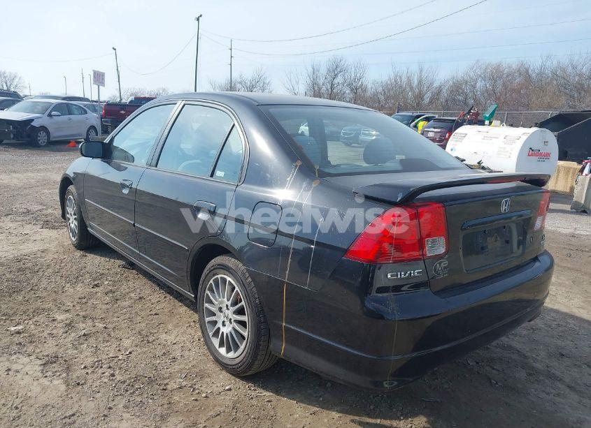 Photo 3 of 2005 Honda Civic LX (VIN 2HGES16555H617469)