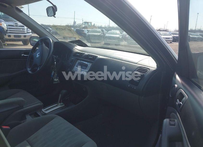 Photo 5 of 2005 Honda Civic LX (VIN 2HGES16555H617469)