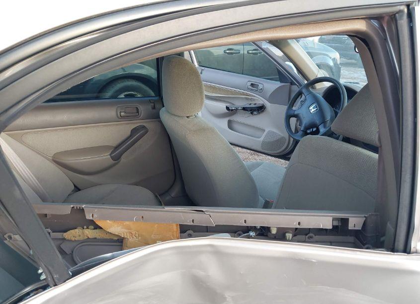 Photo 8 of 2001 Honda Civic LX (VIN 2HGES16561H510778)