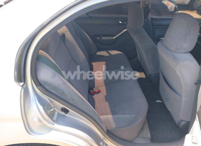 Photo 8 of 2002 Honda Civic LX (VIN 2HGES16562H580735)