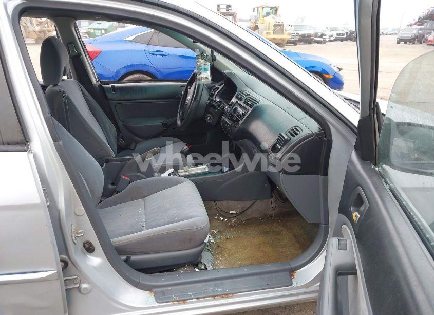 Photo 5 of 2003 Honda Civic LX (VIN 2HGES16563H538227)