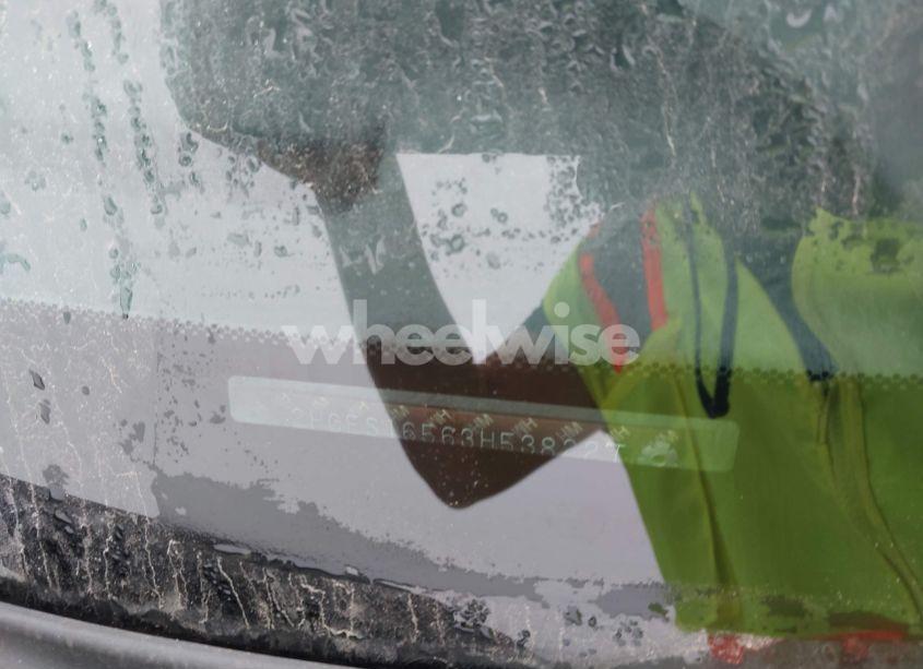 Photo 9 of 2003 Honda Civic LX (VIN 2HGES16563H538227)