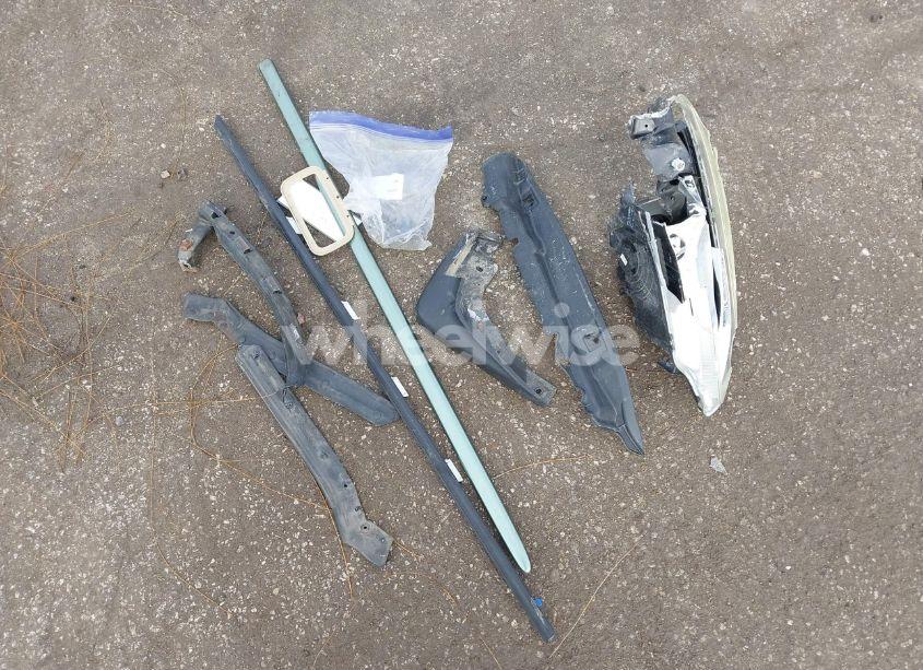 Photo 12 of 2003 Honda Civic LX (VIN 2HGES16563H557585)